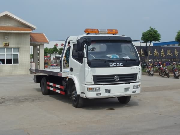 東風(fēng)平板清障車