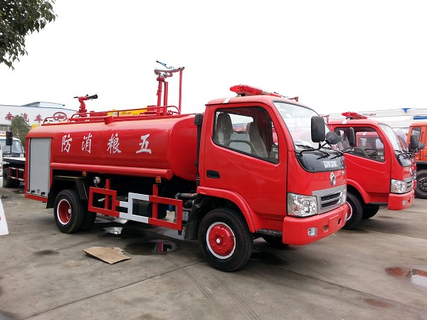 東風多功能消防車1