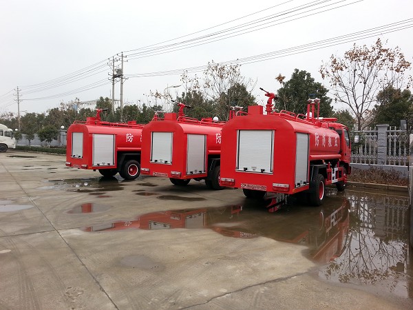 東風多功能消防車2