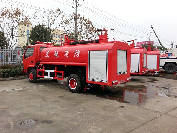 東風多功能消防車