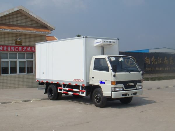 江特牌JDF5060XLCJ型冷藏車