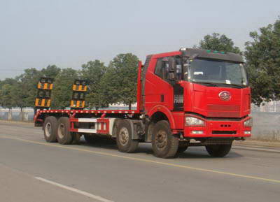 解放前四后八平板運(yùn)輸車